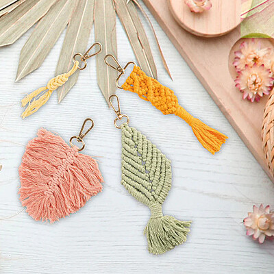 Crelando - Macrame Craft Kit - Keychains - Set of 8