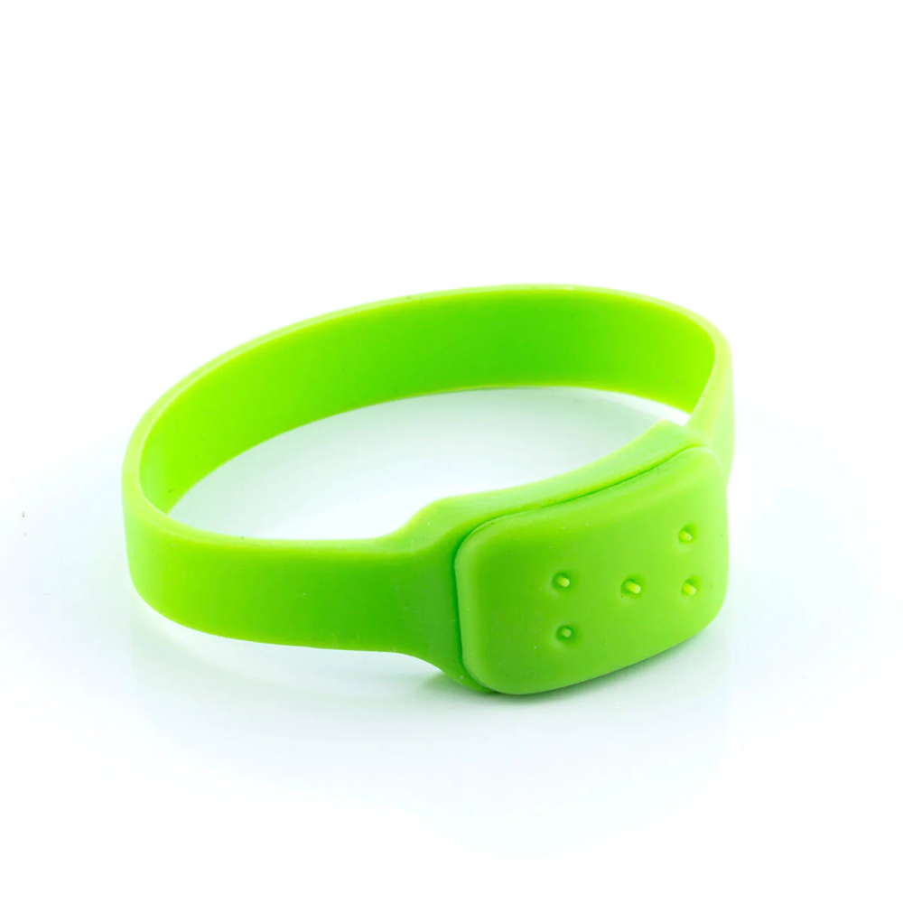 InnovaGoods Citronella Anti-Mosquito Bracelet - Green, V0100774, the bracelet provides a safe and chemical-free way to deter insects. InnovaGoods Citronella Anti-Mosquito Bracelet - Green, V0100774, the bracelet provides a safe and chemical-free way to deter insects.
