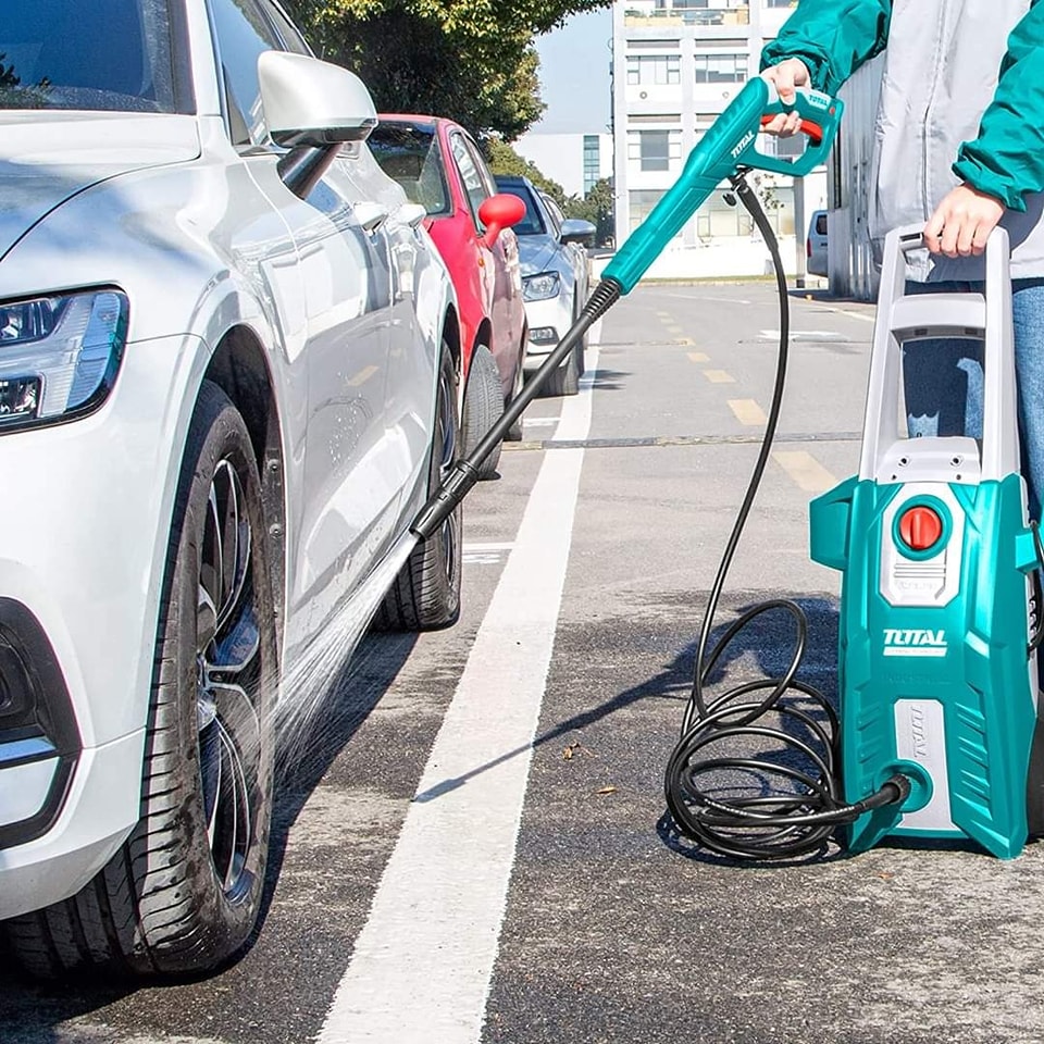 Total High Pressure Washer TGT11266 – Powerful and Efficient Cleaning with Auto Stop System Total High Pressure Washer TGT11266 – Powerful and Efficient Cleaning with Auto Stop System