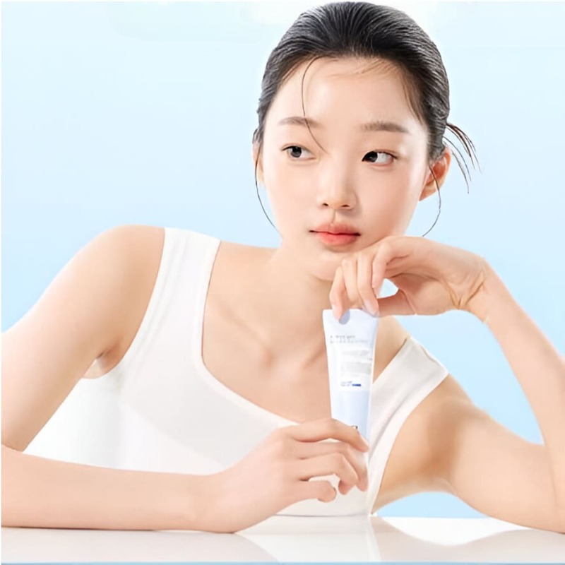 Cosrx - Ultra-Light Invisible Sunscreen SPF50 PA++++ 50ml - Korean Skin Care Cosrx - Ultra-Light Invisible Sunscreen SPF50 PA++++ 50ml - Korean Skin Care