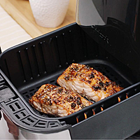 Nutricook Air Fryer 2 5.5L – Digital Air Fryer with Rapid Air Technology, 10 Pre-set Cooking Functions, Adjustable Temperature Control, and Modern Design – Model NC-AF205 Nutricook Air Fryer 2 5.5L – Digital Air Fryer with Rapid Air Technology, 10 Pre-set Cooking Functions, Adjustable Temperature Control, and Modern Design – Model NC-AF205