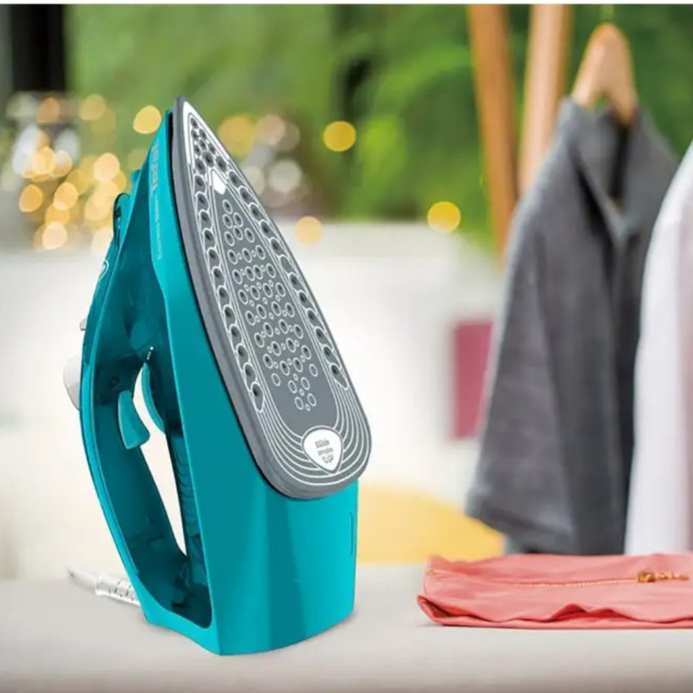 Tefal FV2867E0 Steam Iron, Powerful 2500W for Fast Heating, Durable Ceramic Soleplate, Precision Tip for Easy Glide, Anti-Drip & Anti-Scale System, Large Water Tank, and Efficient Steam Boost Tefal FV2867E0 Steam Iron, Powerful 2500W for Fast Heating, Durable Ceramic Soleplate, Precision Tip for Easy Glide, Anti-Drip & Anti-Scale System, Large Water Tank, and Efficient Steam Boost