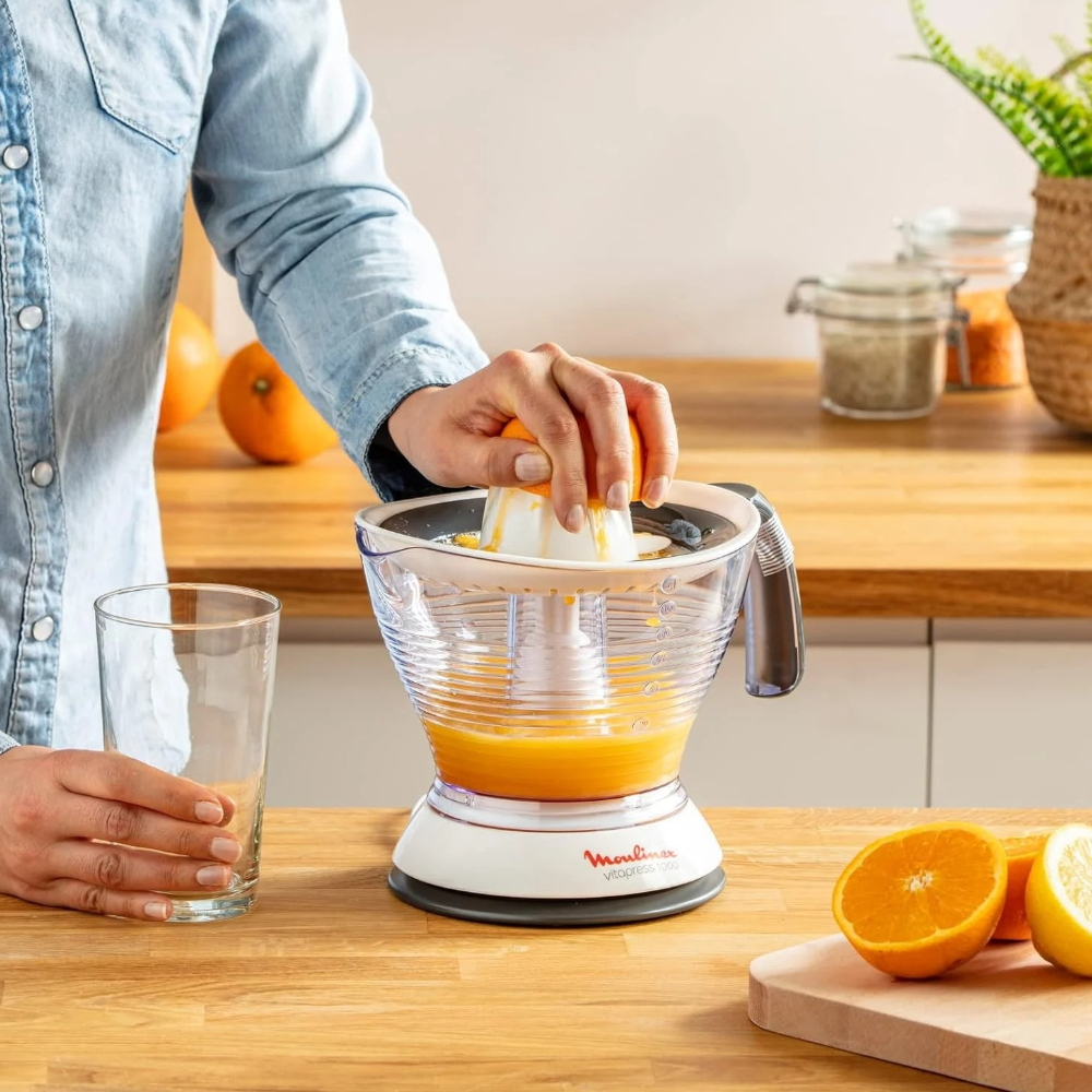 Moulinex Juice Extractor 25W 1L PC302B10 – Compact and Efficient Manual Citrus Juicer with Metal Body, 1L Capacity, Easy to Use & Clean – Perfect for Fresh Juice at Home